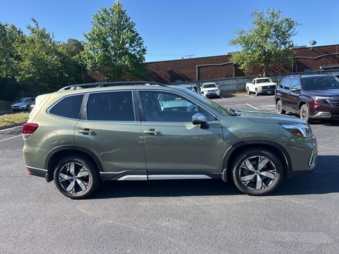 Used 2020 Subaru Forester Touring AWD/4WD image 2