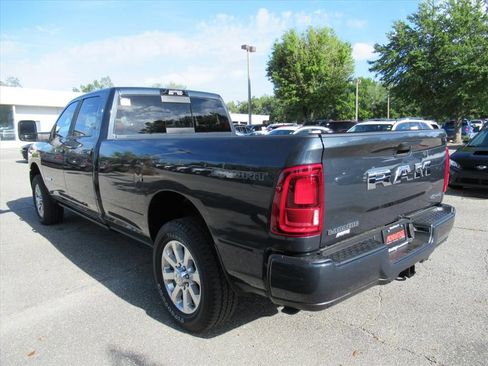 New 2026 RAM 2500 Laramie AWD/4WD image 5