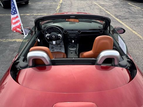 Used 2008 MAZDA MX-5 Miata Grand Touring w/ Premium Pkg image 27