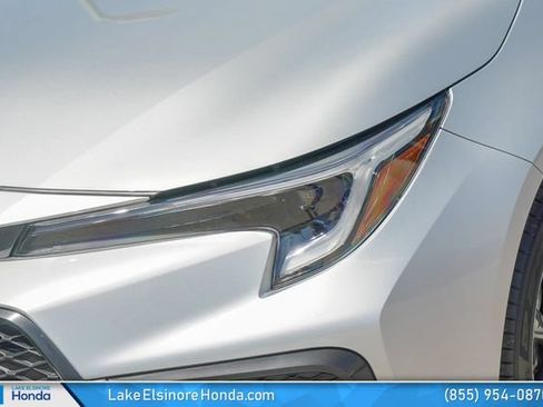 Used 2026 Toyota Corolla SE FWD image 5
