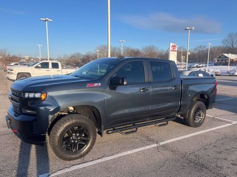 Used 2019 Chevrolet Silverado 1500 LT Trail Boss image 2