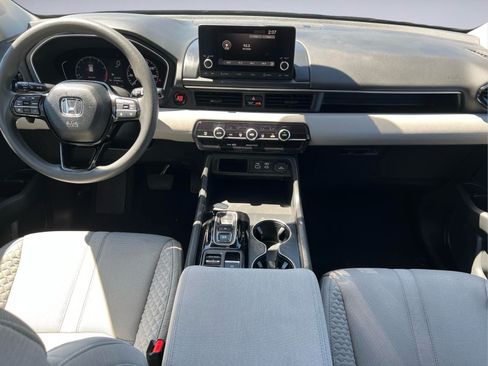 Used 2023 Honda Pilot LX image 15