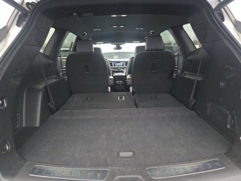 Used 2024 Buick Enclave Premium image 19