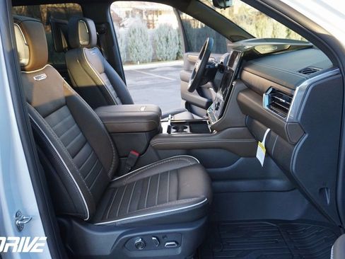 Used 2026 GMC Yukon Denali Ultimate image 49