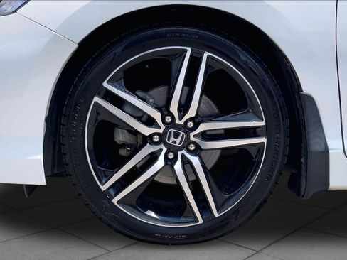 Used 2017 Honda Accord Sport Special Edition image 10