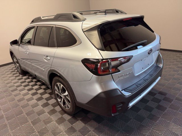 Used 2022 Subaru Outback Limited AWD/4WD image 9