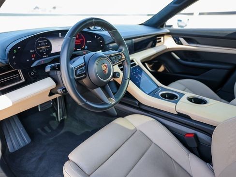 Certified 2020 Porsche Taycan Turbo S image 4