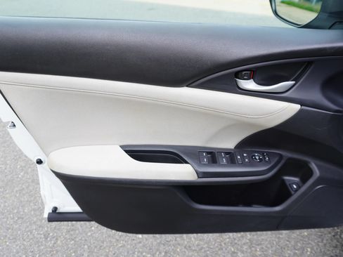Used 2022 Honda Insight EX image 13
