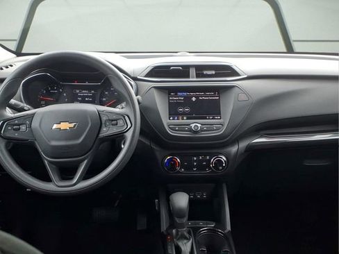 Used 2023 Chevrolet TrailBlazer LT image 11