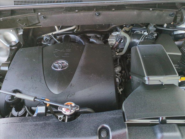 Used 2019 Toyota Highlander XLE FWD image 24