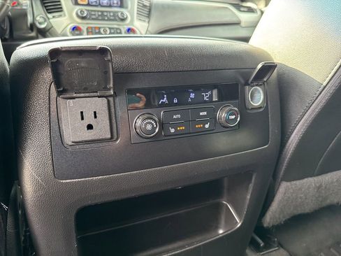 Used 2020 GMC Yukon XL SLT image 52