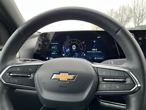 Used 2025 Chevrolet Equinox LT image 27