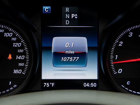 Used 2018 Mercedes-Benz GLC 300 4MATIC Coupe image 49