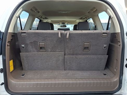 Used 2019 Lexus GX 460 Premium image 35