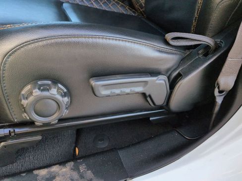 Used 2021 Jeep Wrangler Unlimited Sahara image 18