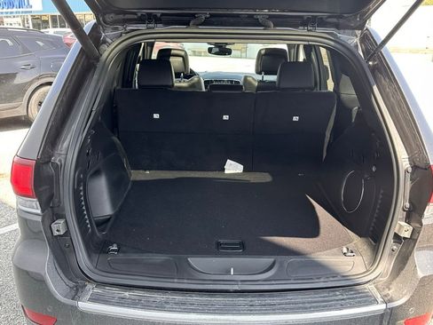 Used 2021 Jeep Grand Cherokee Limited w/ Luxury Group II image 16