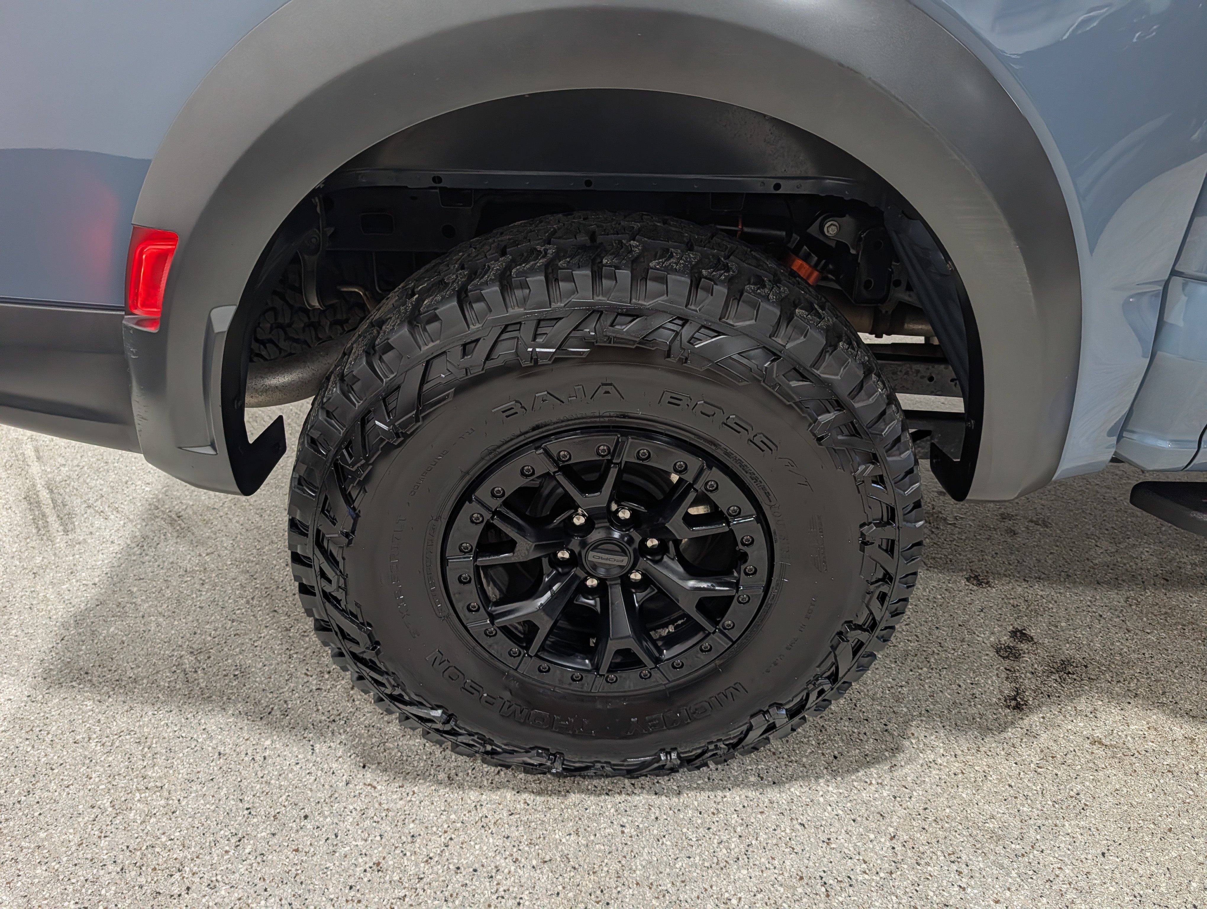 Used 2023 Ford F150 Raptor w/ Raptor 37 Performance Package AWD/4WD image 14