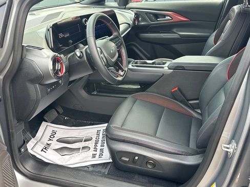 Used 2024 Chevrolet Equinox EV RS FWD image 9