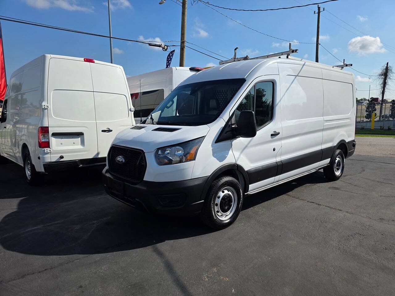 Used 2023 Ford Transit 250 Medium Roof w/ Load Area Protection Package RWD image 30