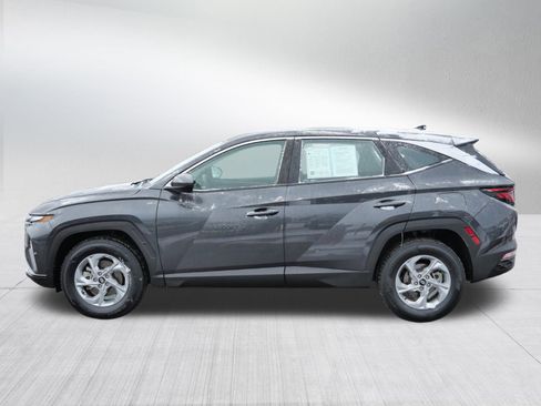 Certified 2023 Hyundai Tucson SE image 4