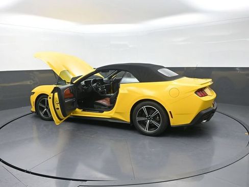 Used 2024 Ford Mustang Premium RWD image 33