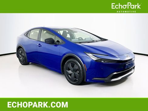 Used 2024 Toyota Prius LE image 1