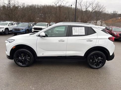 Used 2026 Buick Encore GX Sport Touring w/ Comfort Package image 2