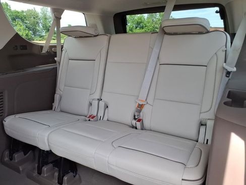 Used 2022 GMC Yukon XL Denali AWD/4WD image 13