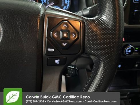 Used 2016 Toyota Tacoma TRD Sport w/ Towing Package AWD/4WD image 26