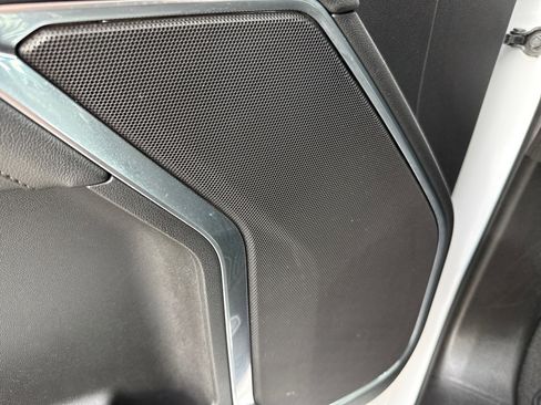 Used 2025 Chevrolet Silverado 1500 LT image 25