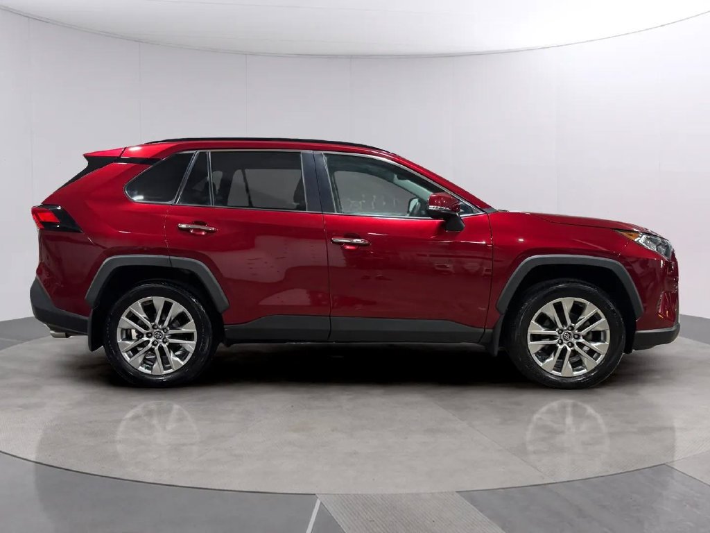Used 2020 Toyota RAV4 Limited w/ Limited Grade Weather Package AWD/4WD image 2