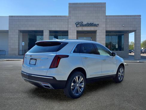 New 2026 Cadillac XT5 Premium Luxury AWD/4WD image 4