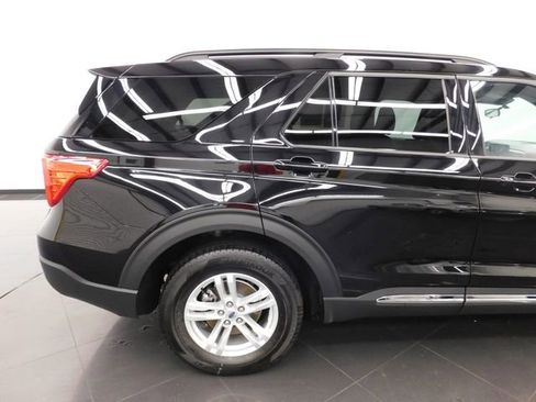 Used 2023 Ford Explorer XLT w/ Equipment Group 202A image 14