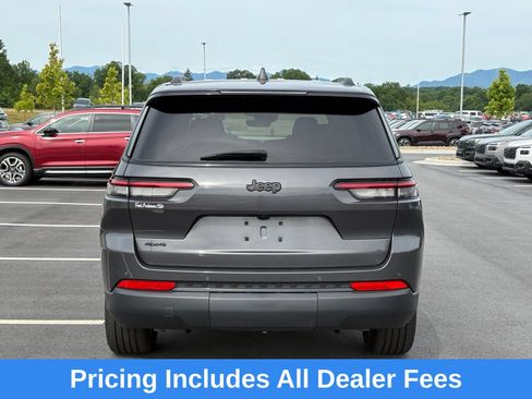 Used 2025 Jeep Grand Cherokee L Altitude AWD/4WD image 8