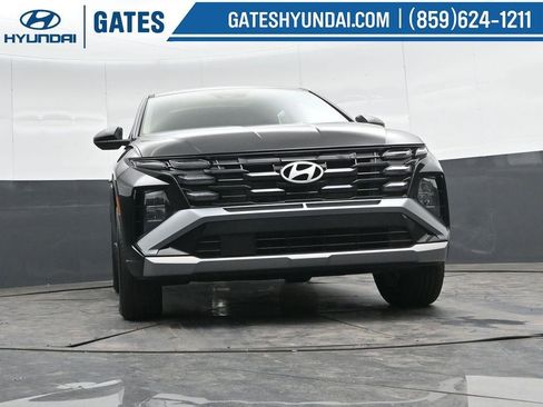 New 2025 Hyundai Tucson SE image 38