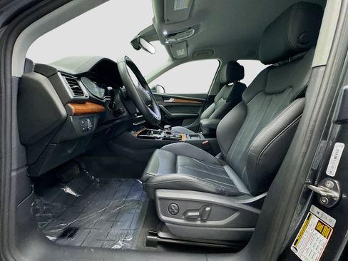 Used 2022 Audi Q5 e Premium w/ Convenience Package image 13