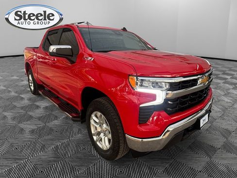 Used 2024 Chevrolet Silverado 1500 LT w/ Z71 Off-Road Package image 7