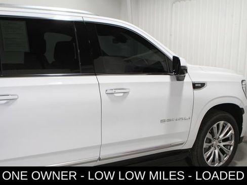 Used 2022 GMC Yukon XL Denali AWD/4WD image 37