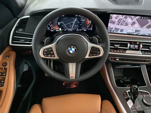 Used 2022 BMW X5 sDrive40i w/ M Sport Package image 14