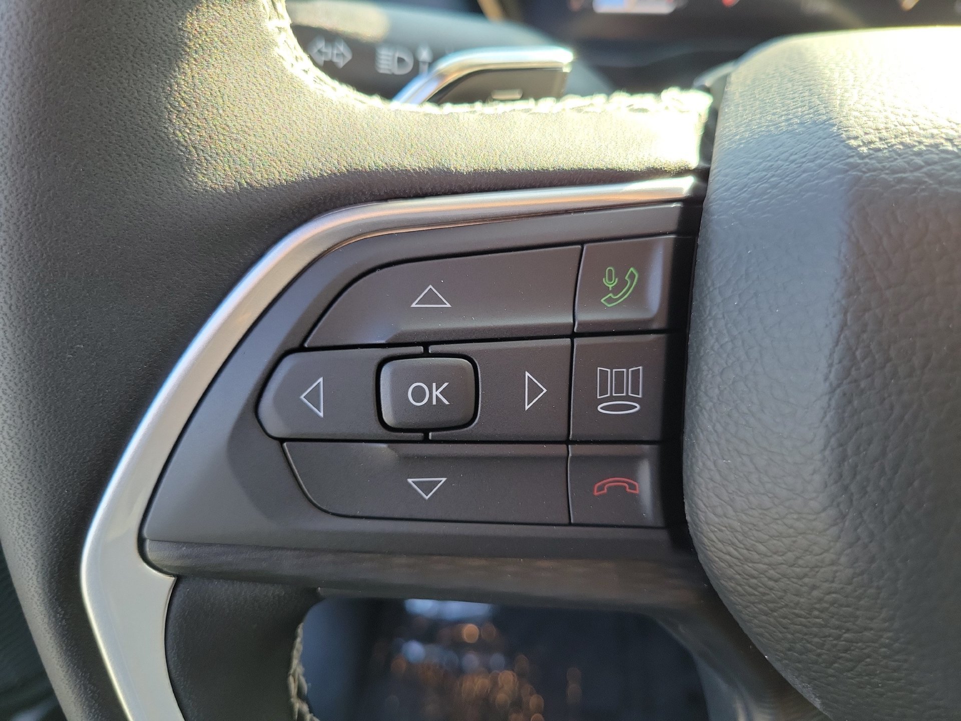 New 2026 Jeep Grand Cherokee Laredo X AWD/4WD image 5