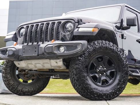 Used 2022 Jeep Gladiator Mojave w/ LED Lighting Group AWD/4WD image 1