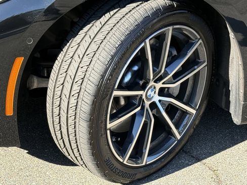 Used 2025 BMW 430i Coupe w/ Convenience Package image 17