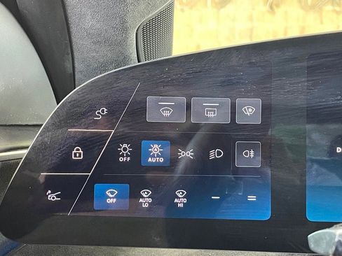 Used 2023 Lucid Air Grand Touring image 26