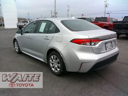 Certified 2023 Toyota Corolla LE image 4