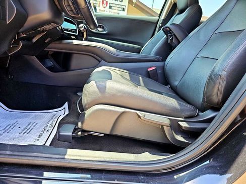 Used 2021 Honda HR-V EX-L image 21
