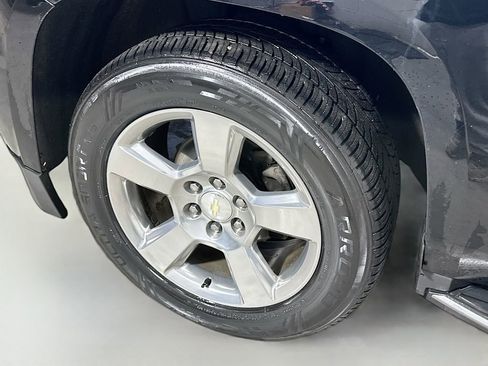 Used 2020 Chevrolet Tahoe Premier RWD image 34