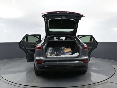 New 2027 Audi SQ6 e-tron Premium Plus AWD/4WD image 28