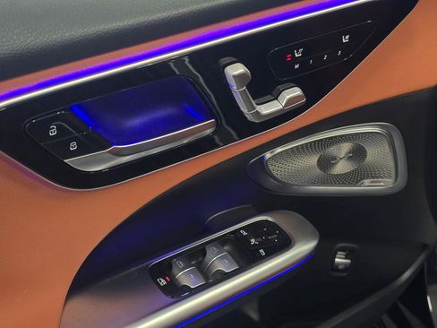 Used 2022 Mercedes-Benz C 300 4MATIC Sedan w/ Pinnacle Trim Package image 37