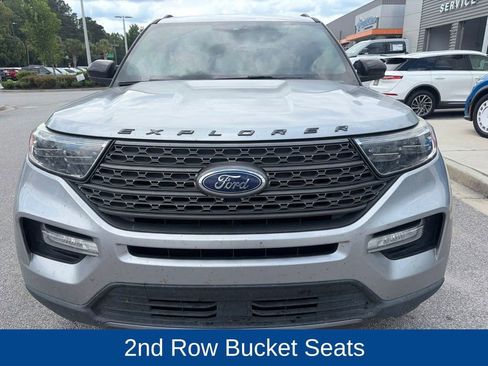 Certified 2022 Ford Explorer XLT w/ Equipment Group 202A RWD image 3