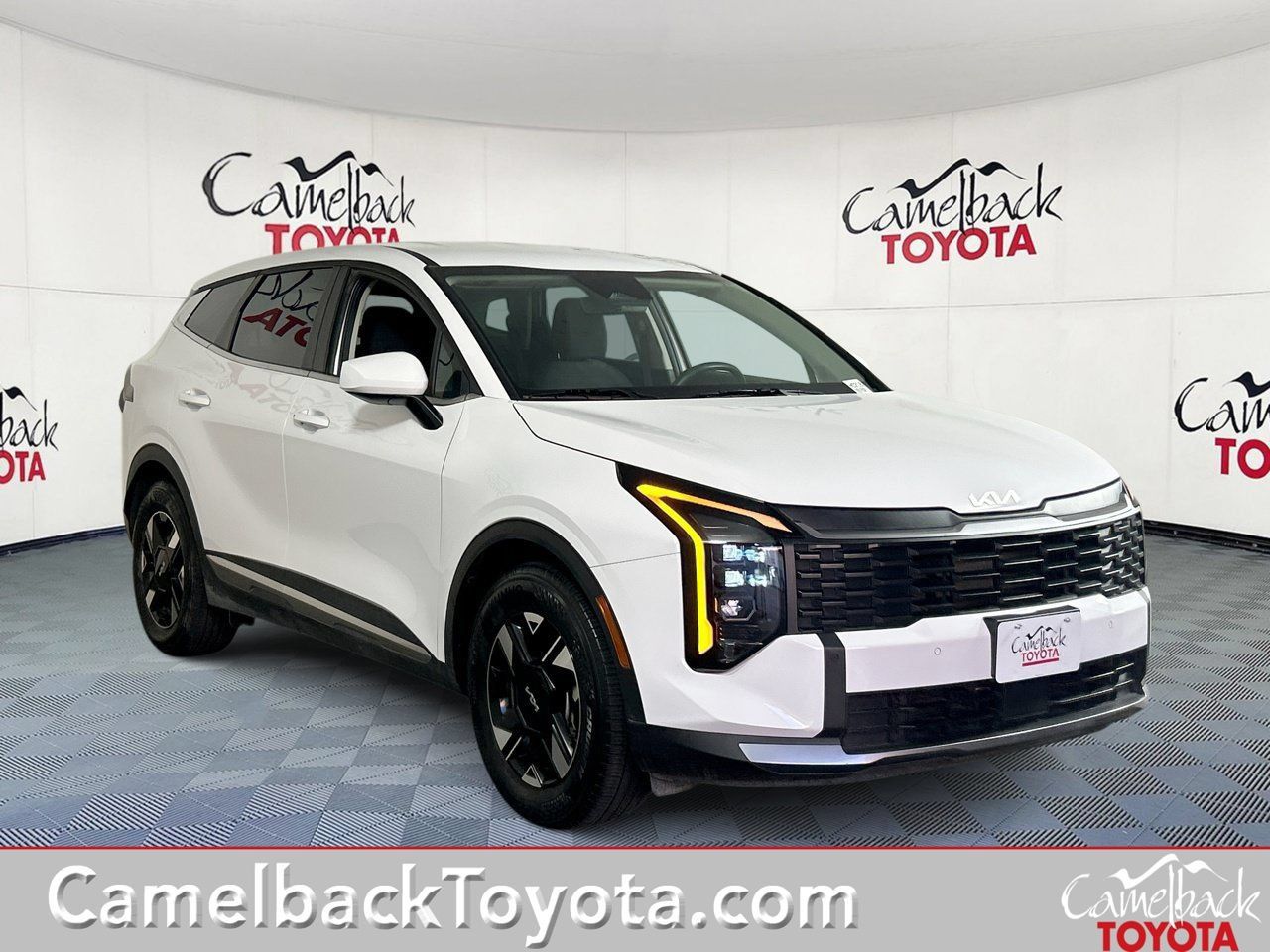 Used 2026 Kia Sportage LX FWD image 1